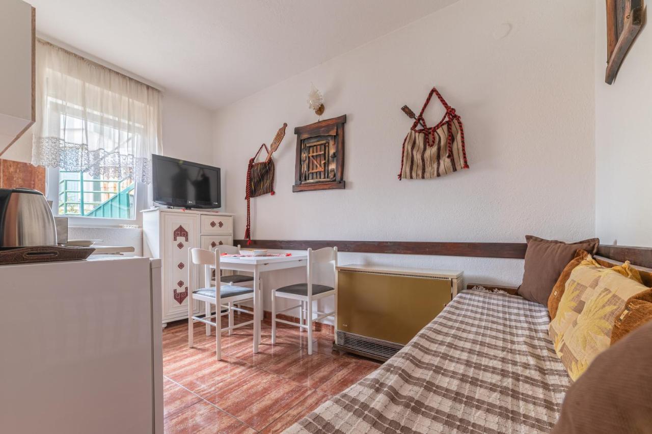 Frile Apartments Nikšić Dış mekan fotoğraf